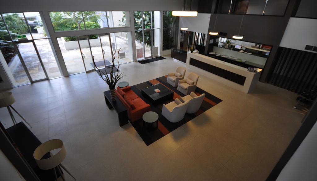 Chancellor Lakeside Apartments Gold Coast Esterno foto